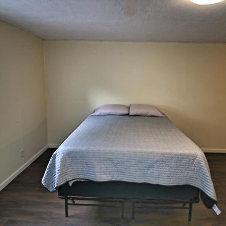 Hotel A Simple And Convenient Spot For Travelers Knoxville Esterno foto